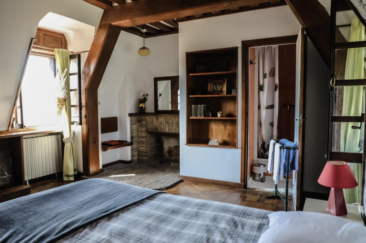 Saint Cyr-sous-Dourdan 르 로지스 다르니에르 B&B 외부 사진