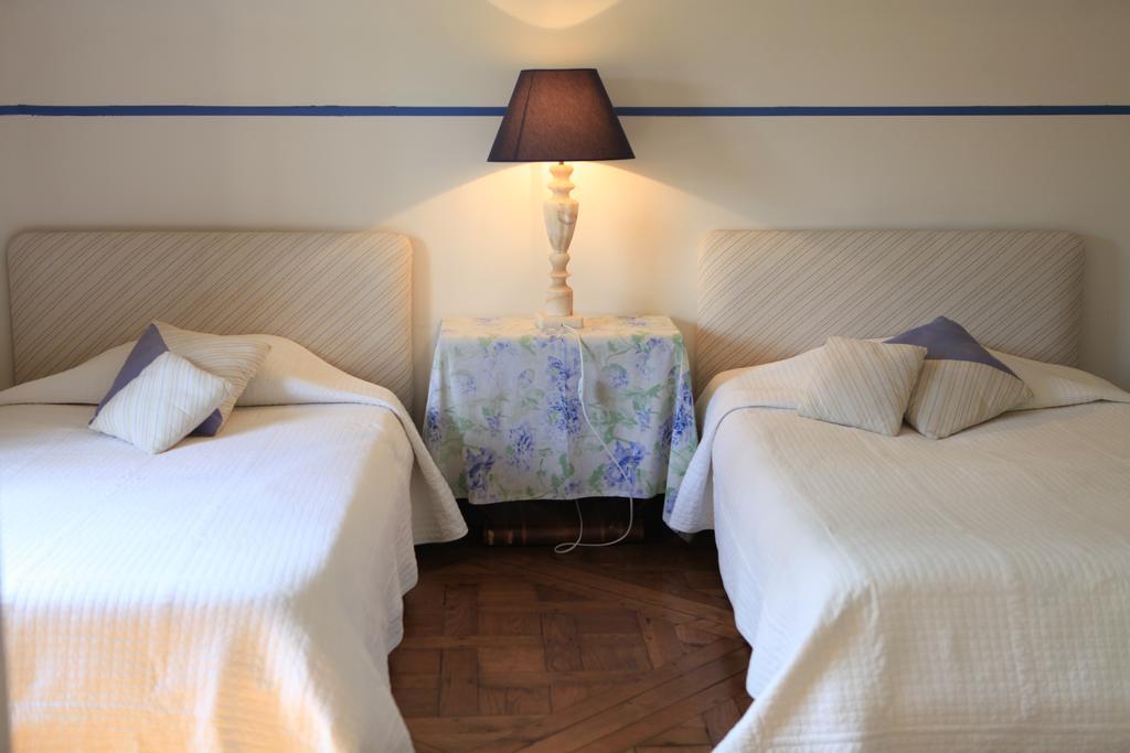 Saint Cyr-sous-Dourdan 르 로지스 다르니에르 B&B 외부 사진